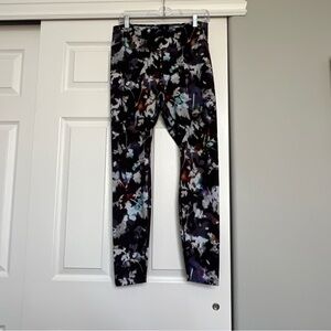 Nike Black and White Leggings Athletic Stretch